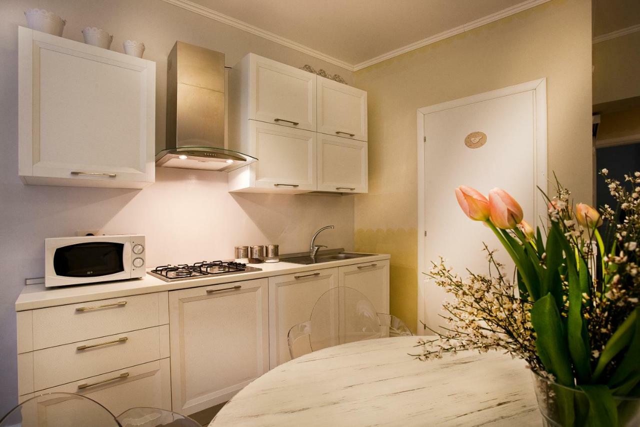 ヴェローナCasa Di Charme "Rosa-Rosae"アパートメント エクステリア 写真